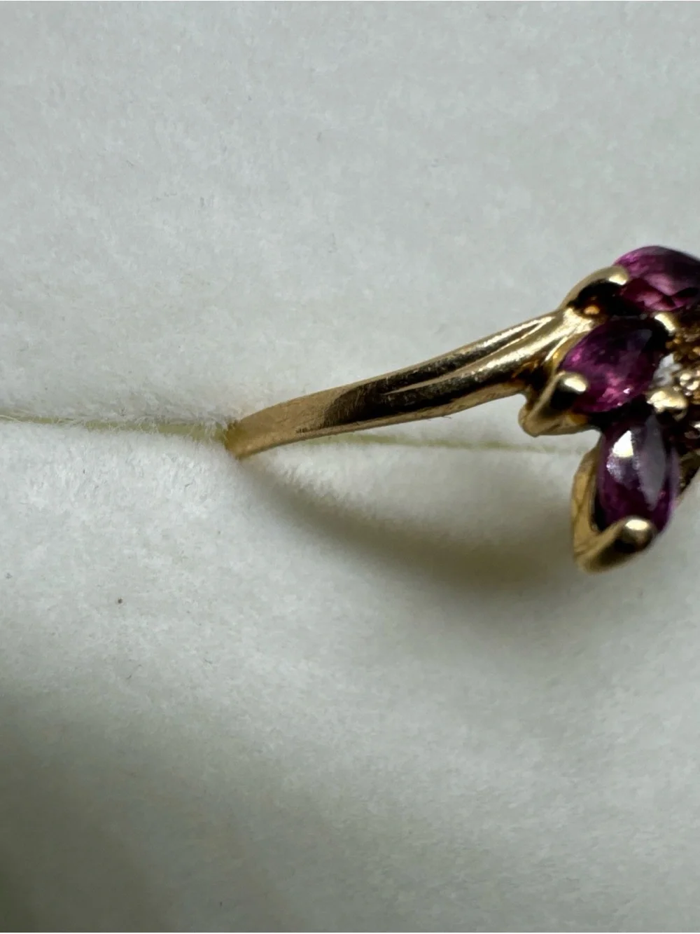 14K Yellow Gold Size 7.5 Marquise Ruby Cluster & Accent Diamond Ring 1.3g